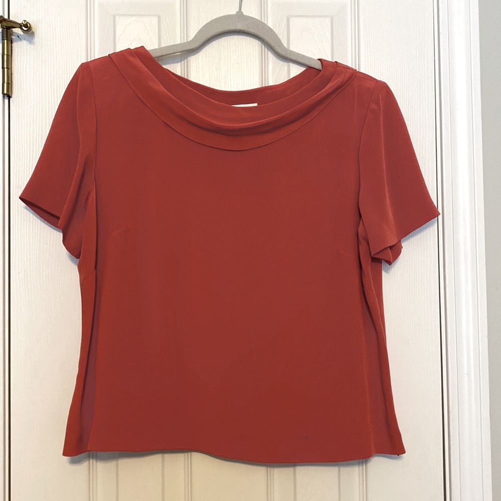 Talbots Silk Blouse size 14P Beautiful Pleated Collar Dark Salmon Color
